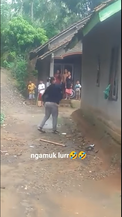 TKW hancurkan rumah sendiri