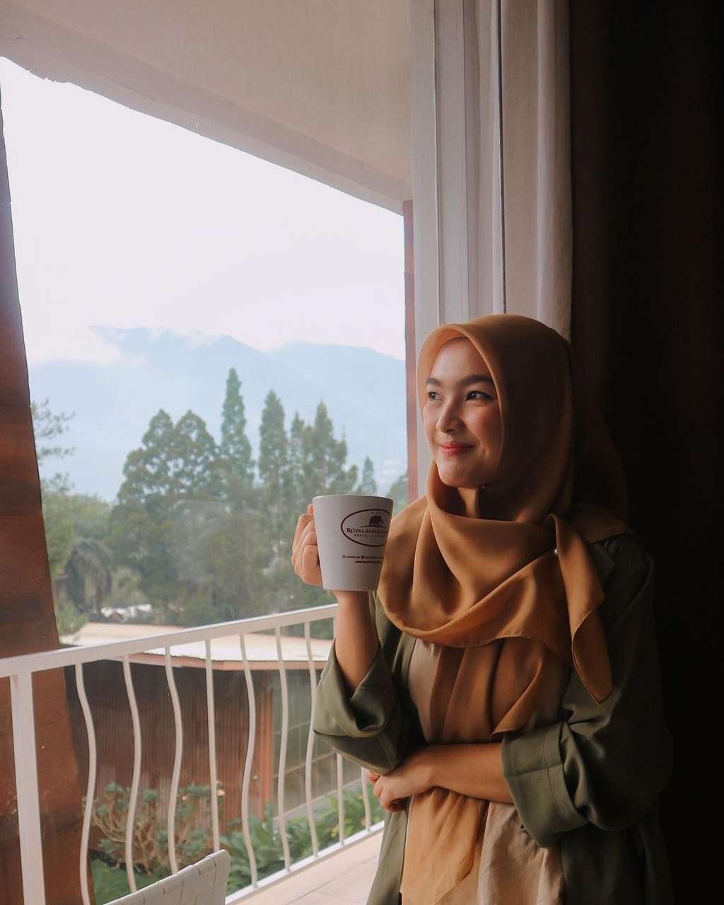 Penampilan baru Ana Riana
