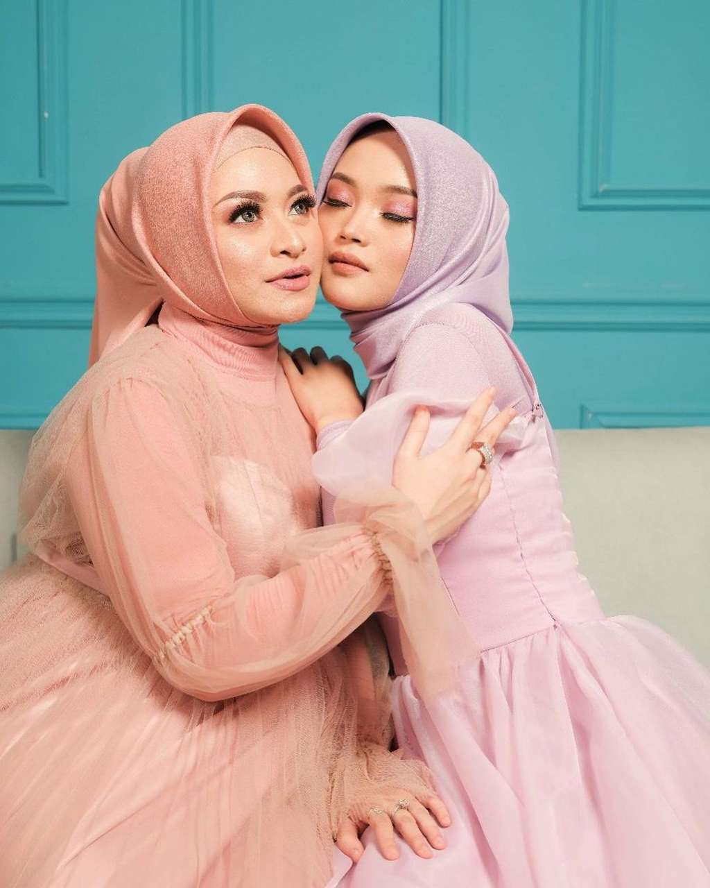 Nathalie dan Putri Delina Nathalie dan Putri Delina