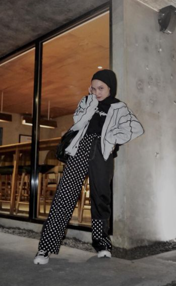 OOTD Monokrom