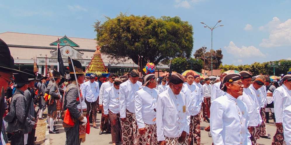 Kata-kata Bahasa Jawa yang Sarat Nasihat