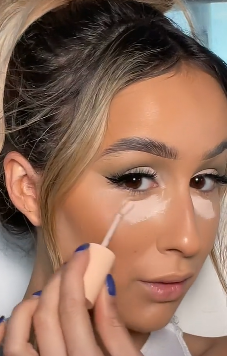Memakai Concealer