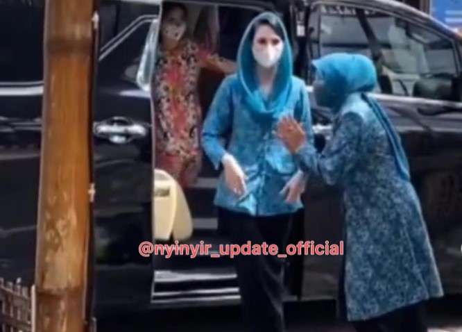 Video Arumi Bachsin