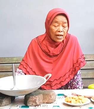 Nenek masak