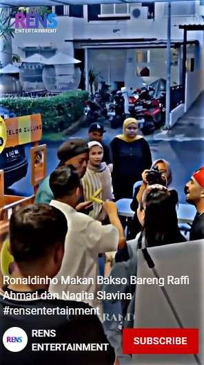 ronaldinho kulineran di indonesia