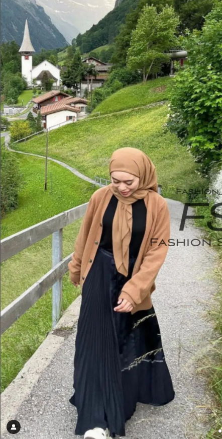 postingan @fashion_selebrit