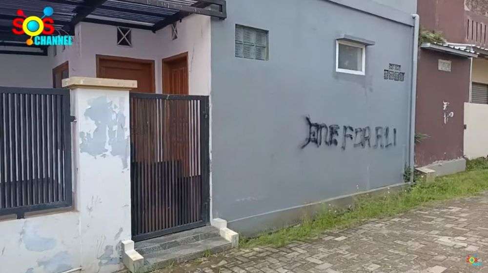 Rumah lama Sule