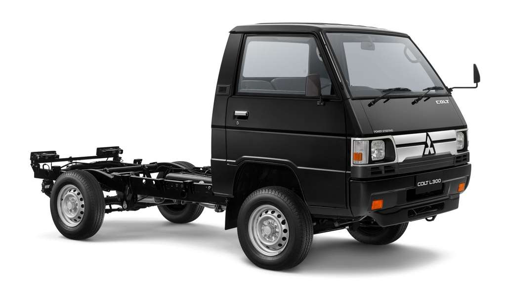 New Colt L300 CAB-CHASIS -