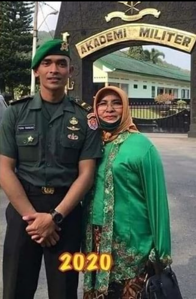 Berawal dari Foto di Depan Gerbang Akmil, Nasib Pria Ini Berubah