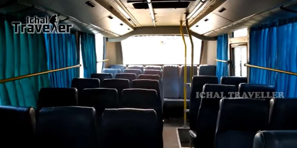 Interior bus Mayasari Bakti. Interior bus Mayasari Bakti.