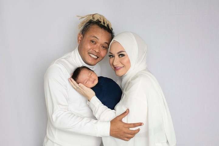 Sule dan Nathalie dan putranya