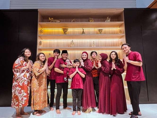 Rayakan Lebaran Idul Fitri Rayakan Lebaran Idul Fitri