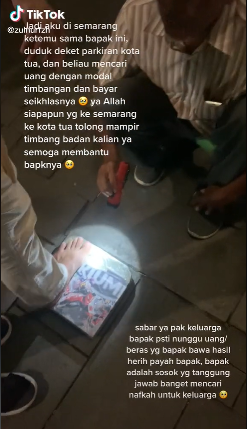 Kisah Haru Bapak Tua Cari Nafkah Bermodalkan Timbangan, Rela Dibayar Seikhlasnya