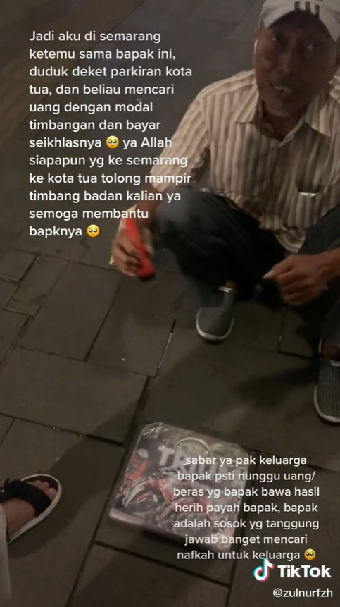 Kisah Haru Bapak Tua Cari Nafkah Bermodalkan Timbangan, Rela Dibayar Seikhlasnya