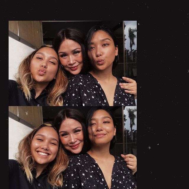 Salmaa dan Salwaa bersama Titi DJ