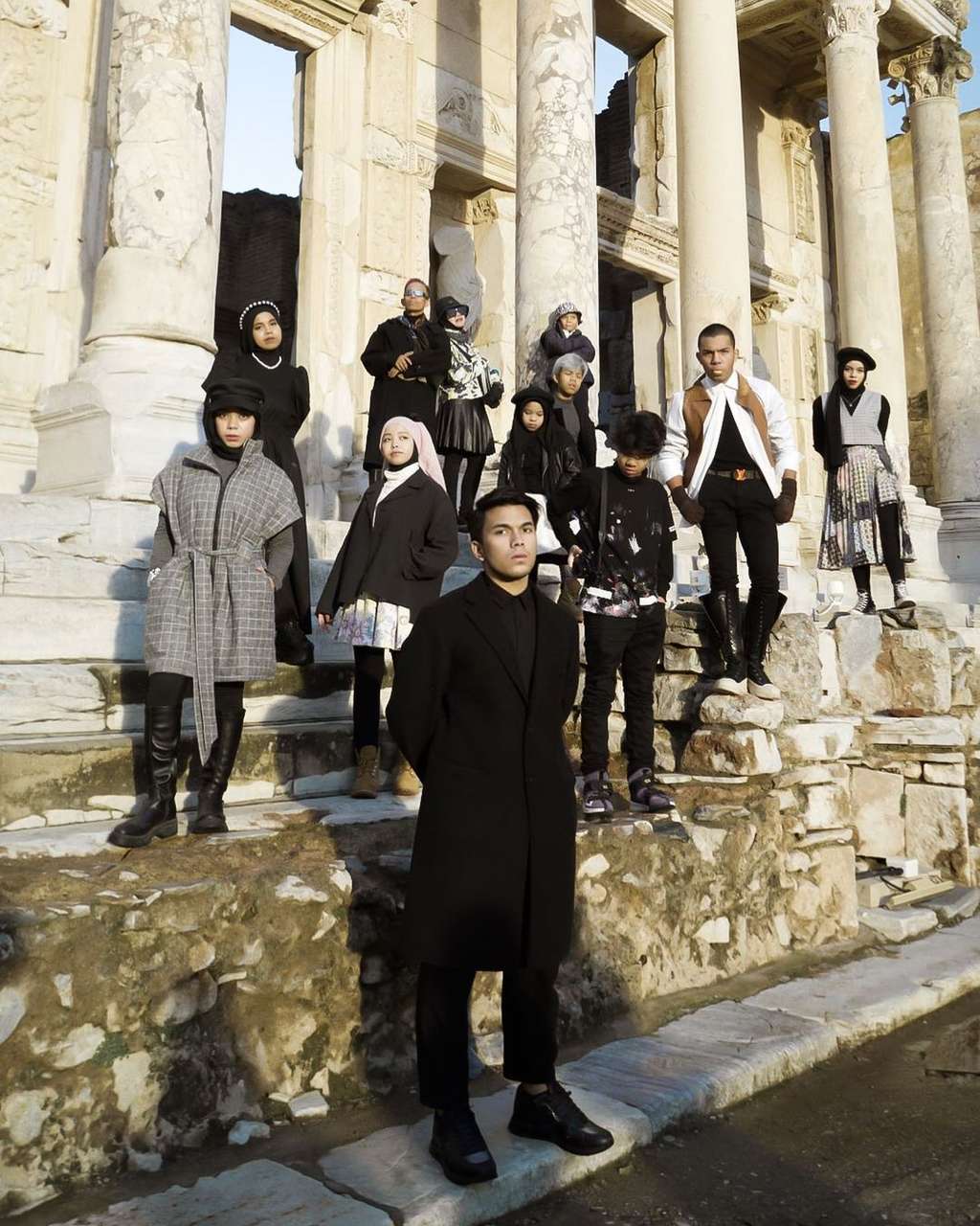 Thariq Halilintar dan keluarganya