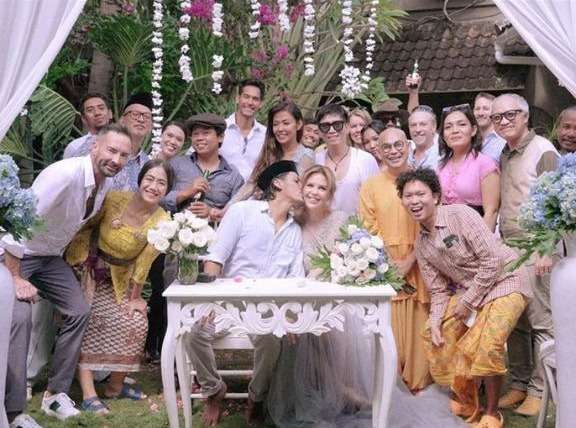 Mayky Wongkar resmi menikah