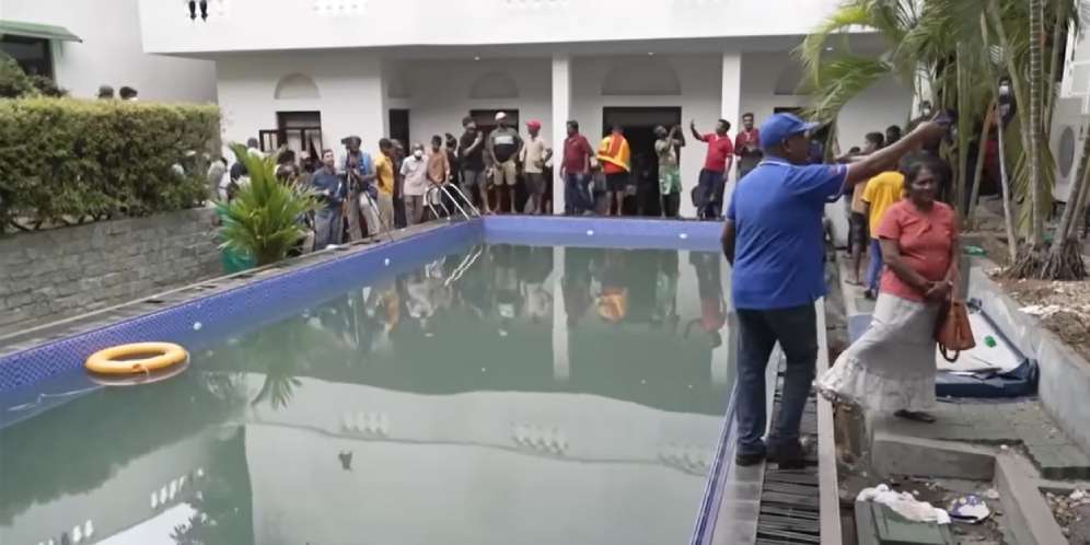Kolam renang Istana Presiden Sri Lanka (Foto: Youtube @Skynews)