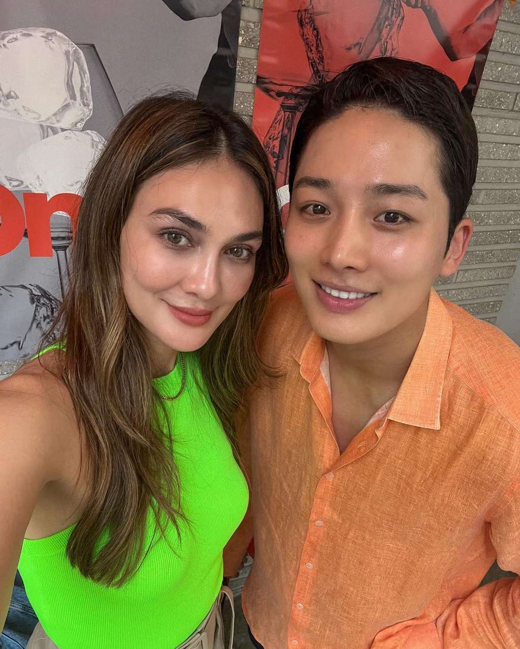 Luna Maya dan Moon
