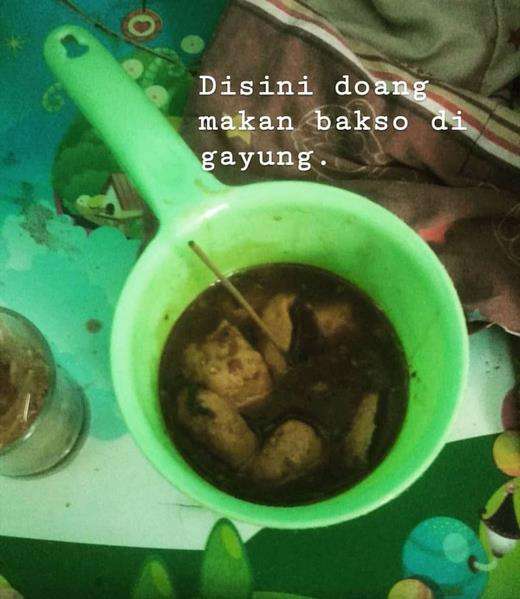 Fungsi nyeleneh gayung, warga +62 pasti paham.