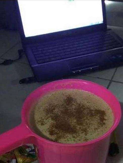 Fungsi nyeleneh gayung, warga +62 pasti paham.