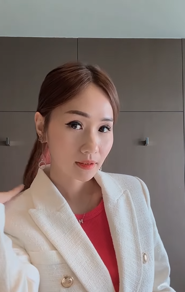 Menata Rambut