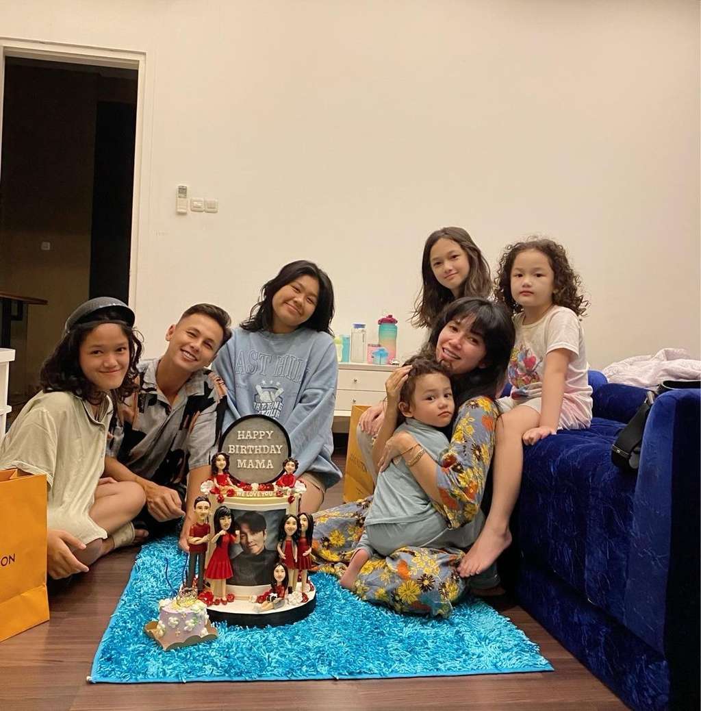 Ulang Tahun Ussy istri Andhika Pratama