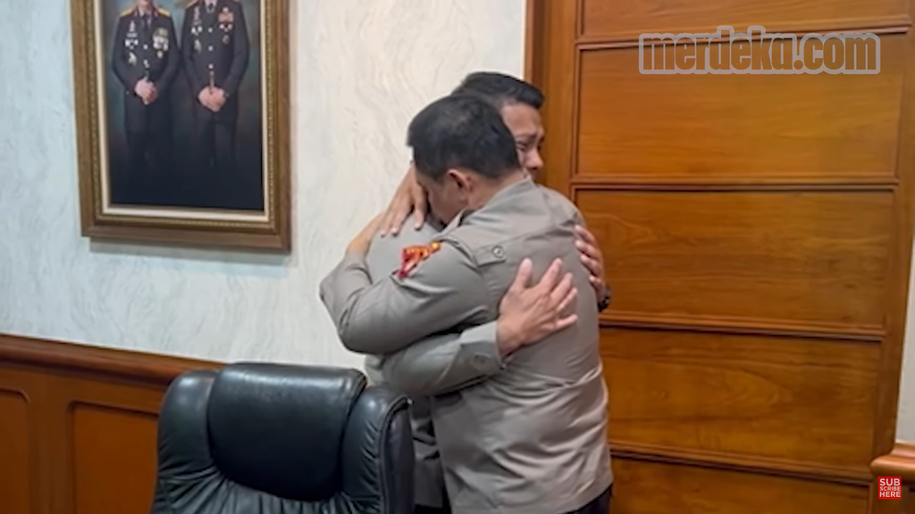 Momen Kapolda Metro Jaya, Irjen Fadil Imran peluk Kadiv Propam Irjen Pol Ferdy Sambo