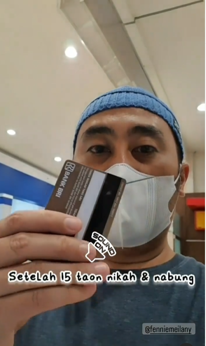 Viral Pria Pamer Tabungan Selama 15 Tahun Menikah Viral Pria Pamer Tabungan Selama 15 Tahun Menikah