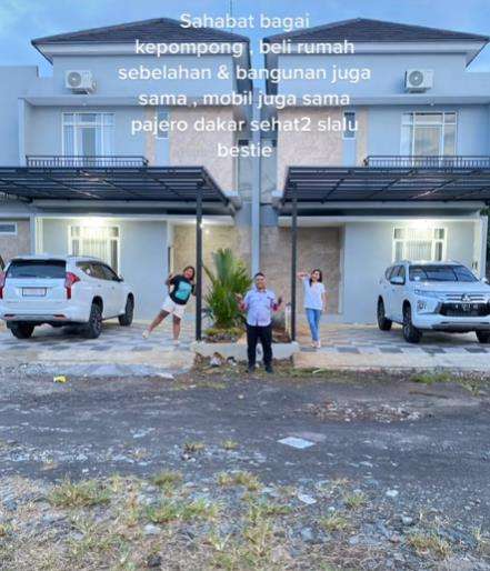 Persahabatan bagai kepompong.