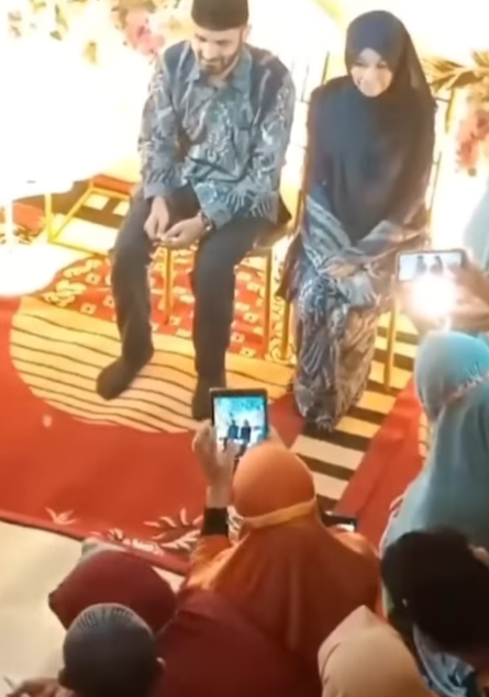 Orang Indonesia Dilamar dengan Mahar Miliaran