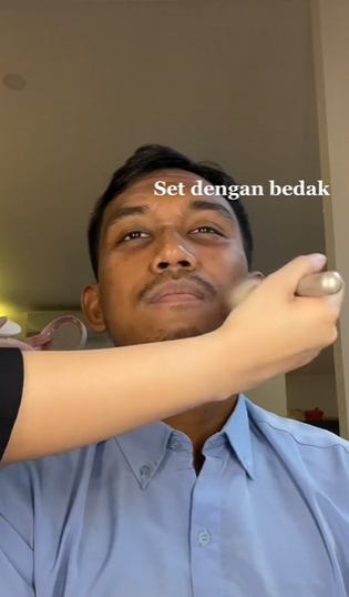 Riasan Agar Terlihat Lebih Tua