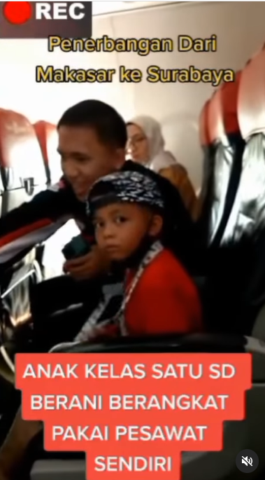 anak kelas 1 sd naik pesawat sendirian