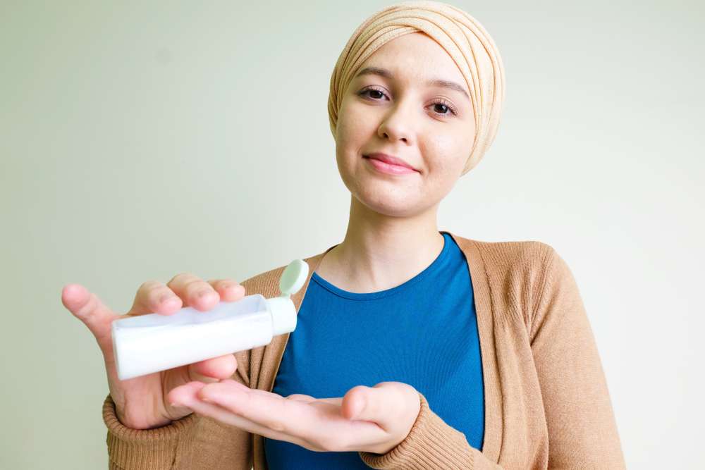 Memakai Skincare