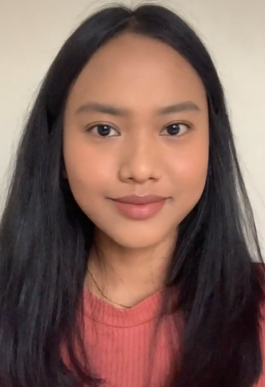 Memakai Makeup
