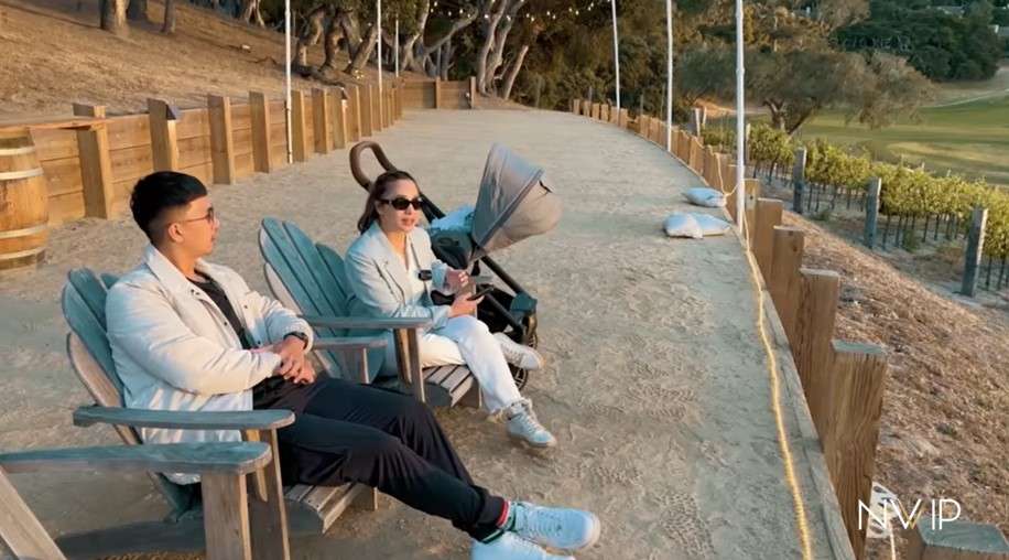 Nikita Willy bersama Indra dan putranya