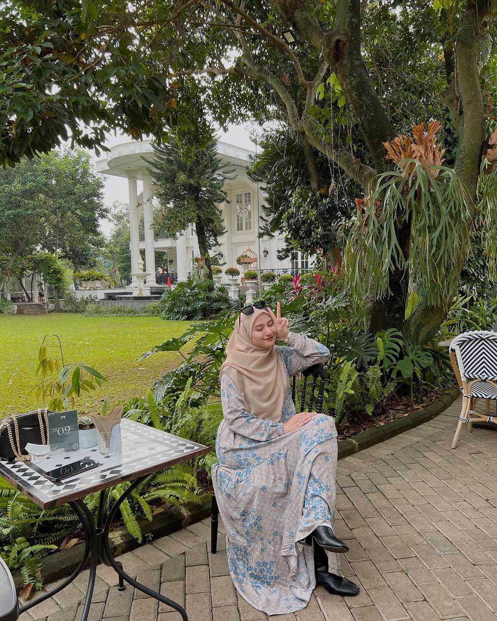 Nadzira Shafa