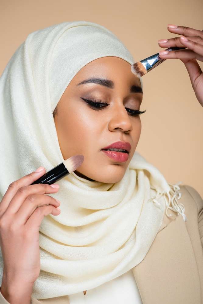 Memakai Makeup