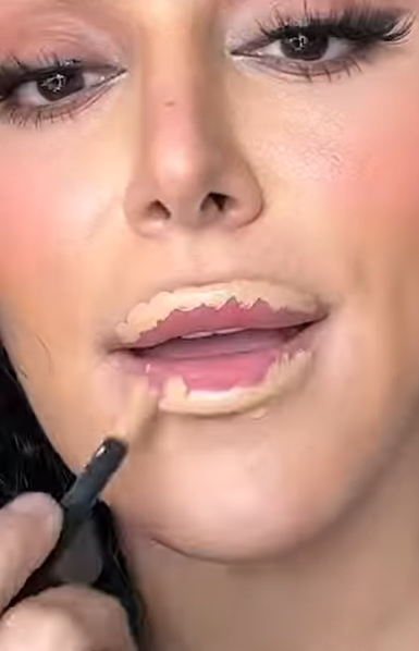 Memakai Concealer