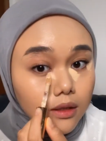 Trik Memakai Concealer