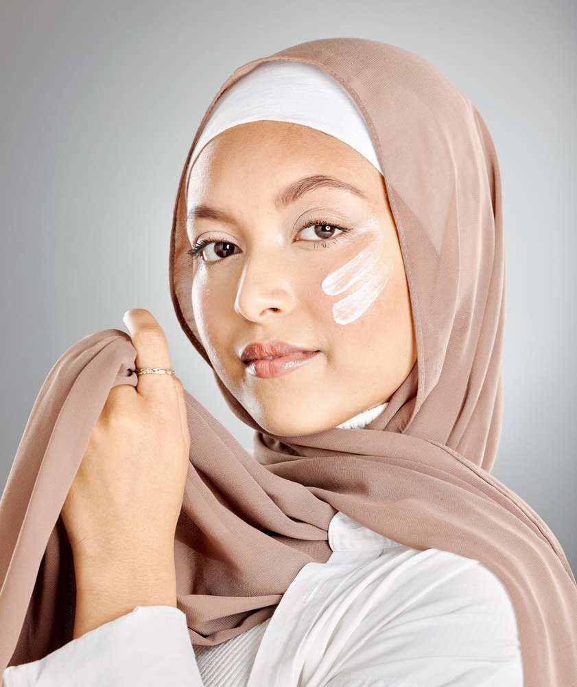 Memakai Skincare