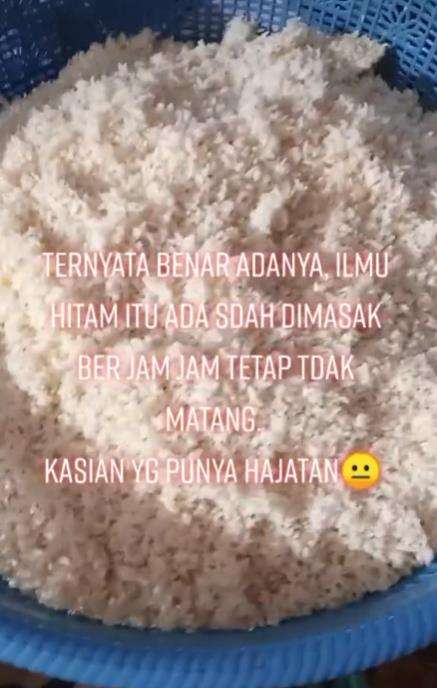 Masak nasi berjam-jam buat hajatan belum matang.