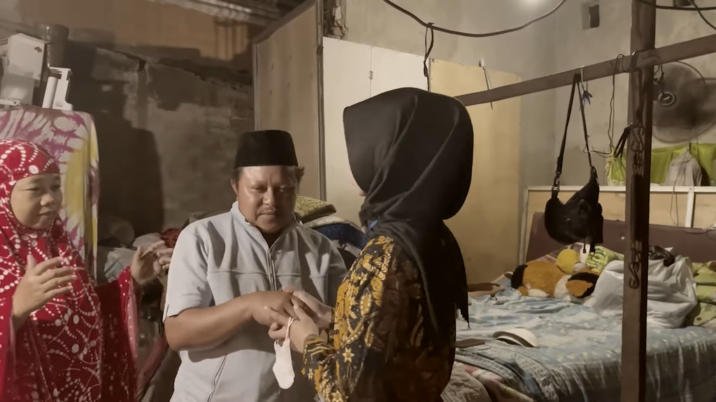 Kisah Haru Anak Juru Parkir di Makassar, Lulus Jadi Polwan di Tengah Keterbatasan