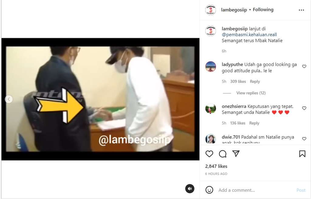 Sule bersalaman dengan Nathalie