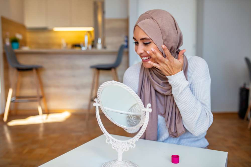 Menggunakan Skincare