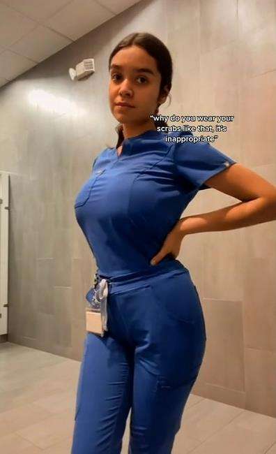 Perawat cantik dikritik karena seragamnya kelewat seksi.