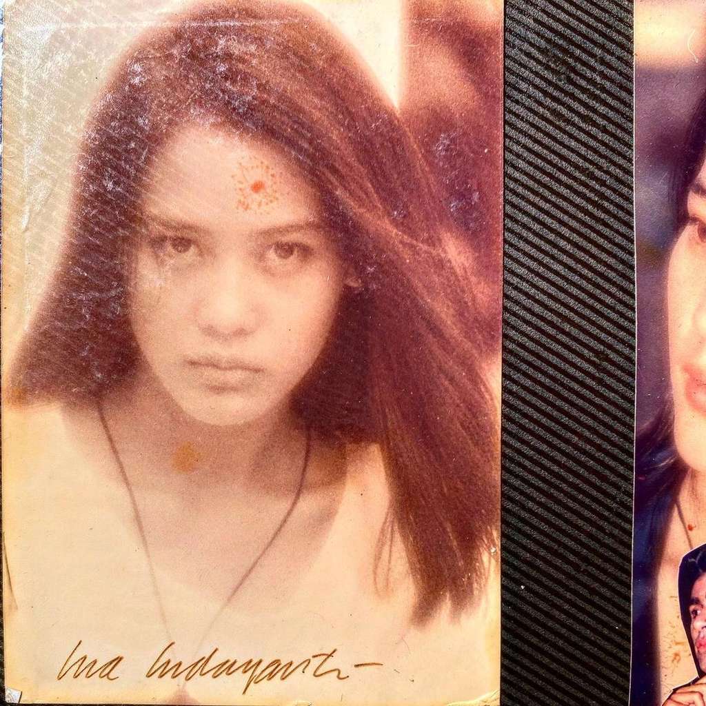 Ina Thomas remaja