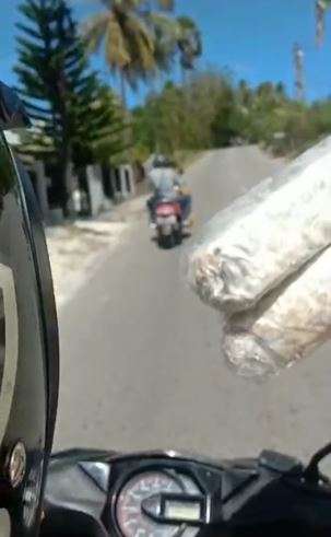 aksi dua pria selamatkan tempe