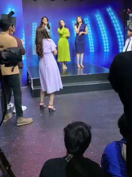 Terungkap trik lipsync saat artis menyanyi di TV.
