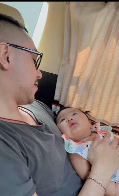 Krisjiana dan putrinya Xarena